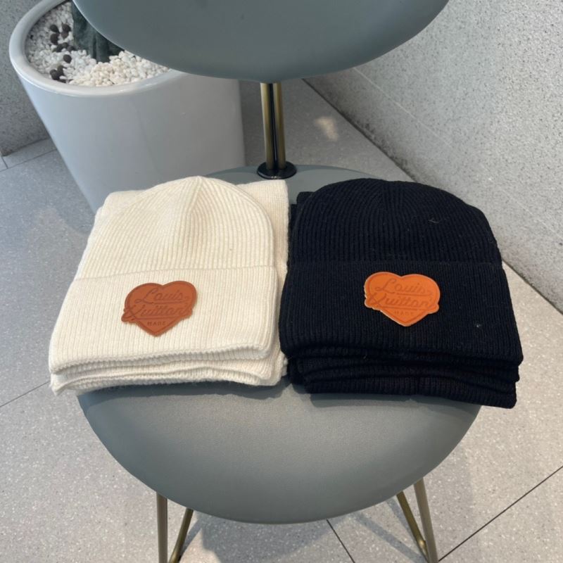 Louis Vuitton Caps Scarfs